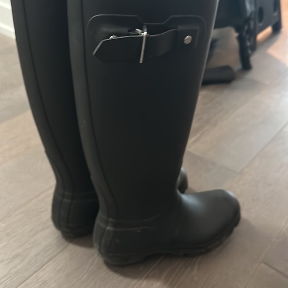Black Hunter Rain Boots - Picture 3 of 4